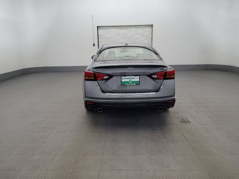 Used 2023 Nissan Altima 2.5 SR AWD/4WD image 6