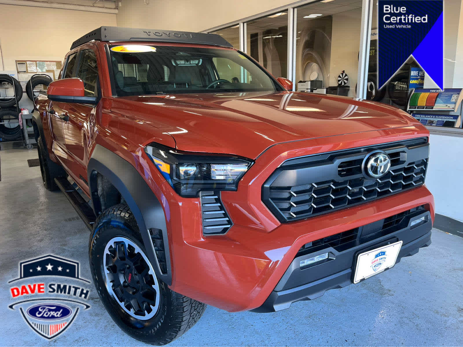 Used 2025 Toyota Tacoma TRD Off-Road AWD/4WD image 2
