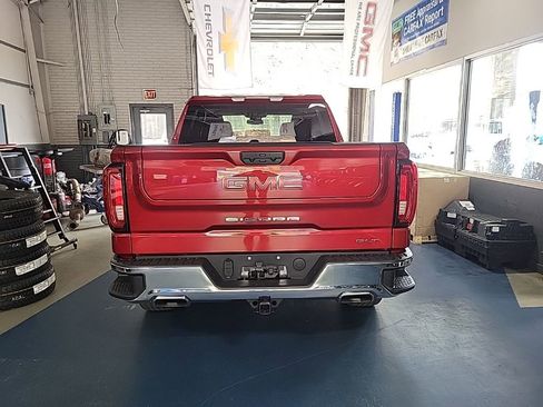 Used 2023 GMC Sierra 1500 SLT w/ SLT Premium Package image 7