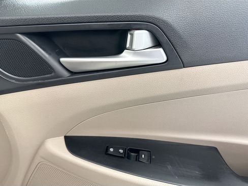 Used 2019 Hyundai Tucson Value image 31