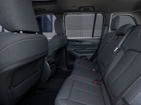 Used 2025 Jeep Grand Cherokee Laredo X w/ Luxury Tech Group I AWD/4WD image 22