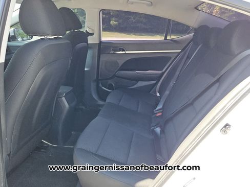 Used 2020 Hyundai Elantra SEL w/ Cargo Package (C1) FWD image 4