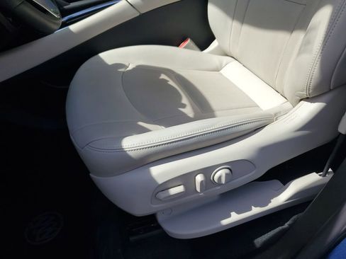 Used 2024 Buick Enclave Essence w/ Experience Buick Package AWD/4WD image 15