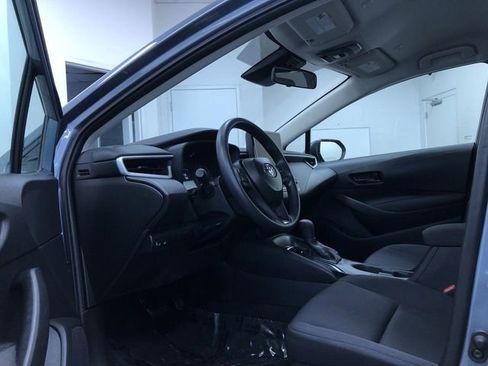 Used 2025 Toyota Corolla LE image 10
