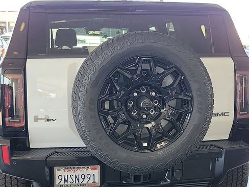 Used 2026 GMC Hummer EV SUV image 18