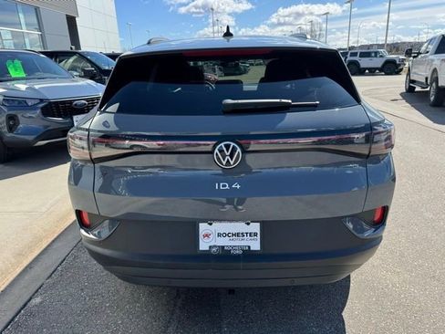 Used 2024 Volkswagen ID.4 Pro S image 37