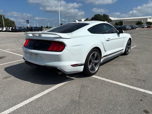 Used 2022 Ford Mustang GT Premium w/ GT Performance Package RWD image 5