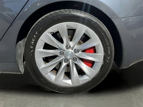 Used 2018 Tesla Model S 75D image 18