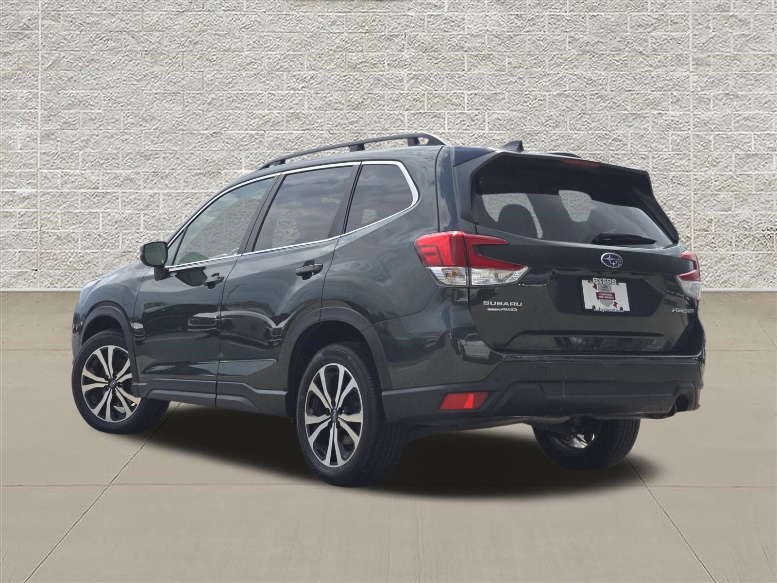 Used 2024 Subaru Forester Limited AWD/4WD image 5