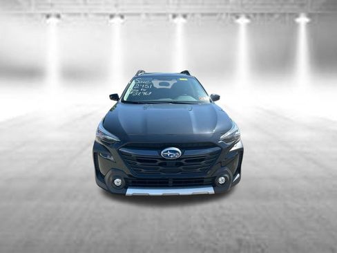 Certified 2025 Subaru Outback Limited AWD/4WD image 2