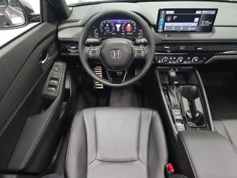 Used 2025 Honda Accord Sport image 5