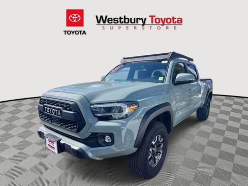 Certified 2023 Toyota Tacoma TRD Off-Road w/ TRD Premium Off Road Package image 5