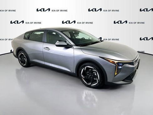 New 2026 Kia K4 EX image 1