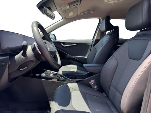Used 2024 Kia Niro Wind FWD image 10