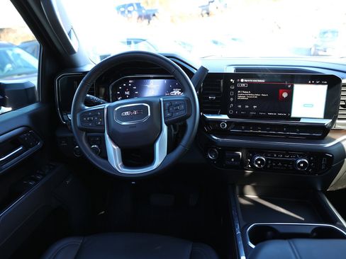 Used 2025 GMC Sierra 2500 SLT w/ SLT Premium Package image 17