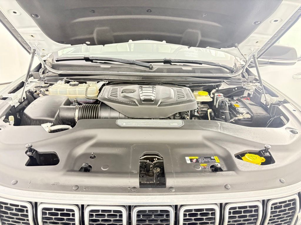 Used 2023 Jeep Wagoneer 4WD w/ Premium Group I image 32