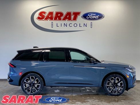 New 2026 Lincoln Nautilus Reserve image 1