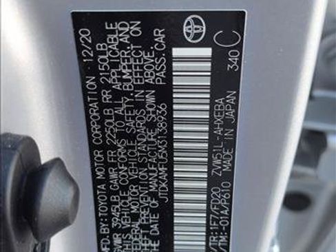 Certified 2021 Toyota Prius LE w/ Carpet Mat Package (TMS) image 28