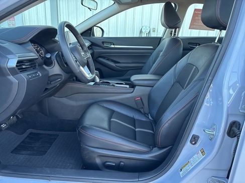 Certified 2024 Nissan Altima 2.5 SR image 9