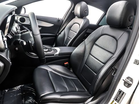 Used 2019 Mercedes-Benz C 300 Sedan image 16