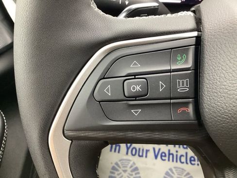 New 2025 Jeep Grand Cherokee L Altitude image 33