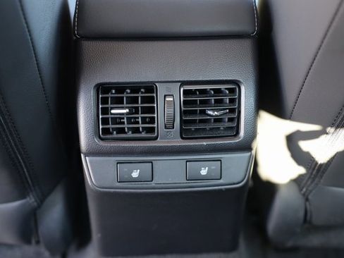 Used 2015 Subaru Legacy 3.6R Limited image 43