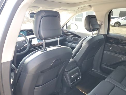 New 2026 Lincoln Nautilus Reserve w/ Jet Appearance Package image 29