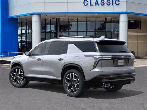 New 2026 Chevrolet Traverse High Country w/ LPO, Floor Liner Package FWD image 3