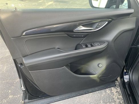 Certified 2021 Buick Envision Essence w/ Sport Touring Package image 22