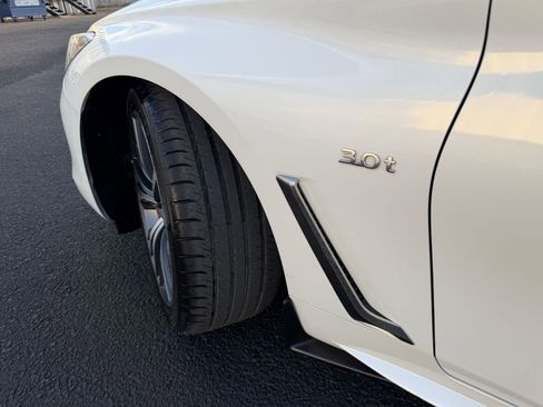 Used 2018 INFINITI Q60 3.0t Luxe w/ Sensory Package 3.0T Luxe image 33