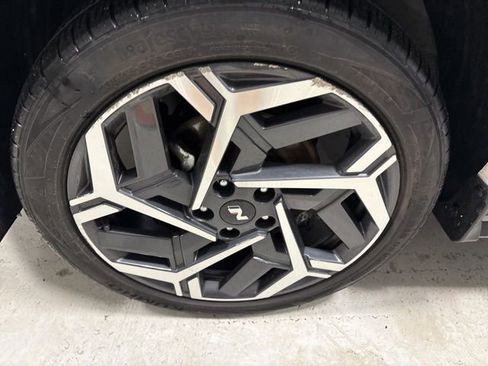 Used 2024 Hyundai Kona N Line image 9
