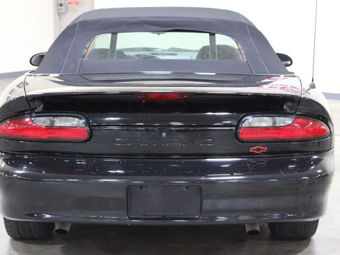 Used 1995 Chevrolet Camaro Z28 RWD image 31