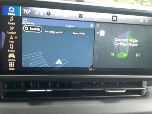 Used 2025 Jeep Wrangler Unlimited Sahara image 7