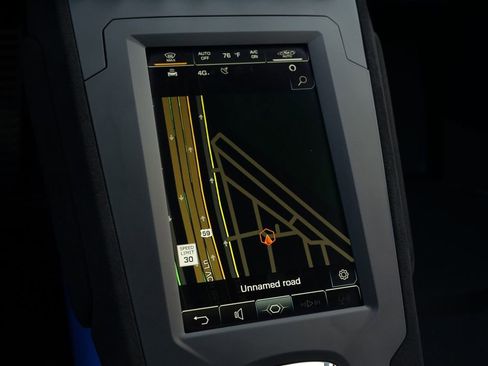 Used 2022 Lamborghini Huracan STO image 13