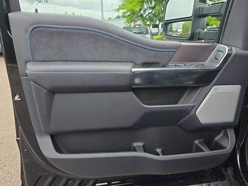 New 2026 Ford F250 Platinum w/ Tremor Off-Road Package AWD/4WD image 14