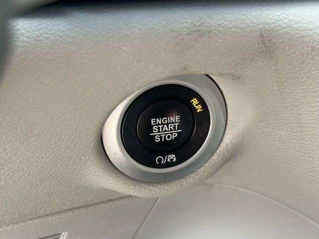 Used 2023 Chrysler Pacifica Touring-L FWD image 21