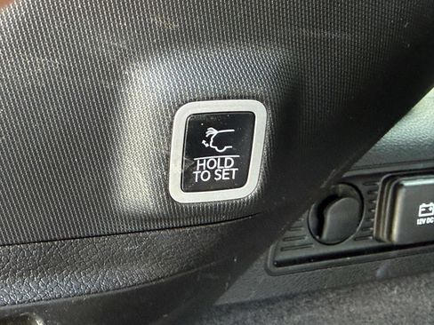 Certified 2024 Jeep Grand Cherokee Summit AWD/4WD image 51