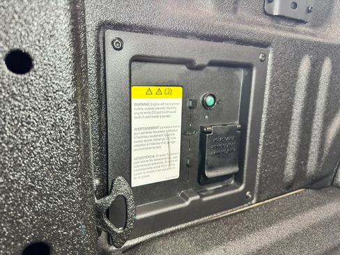 Used 2025 Ford F150 Raptor AWD/4WD image 62