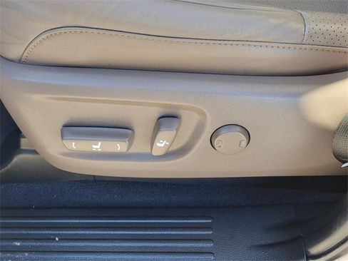 Used 2023 Lexus GX 460 Luxury image 23