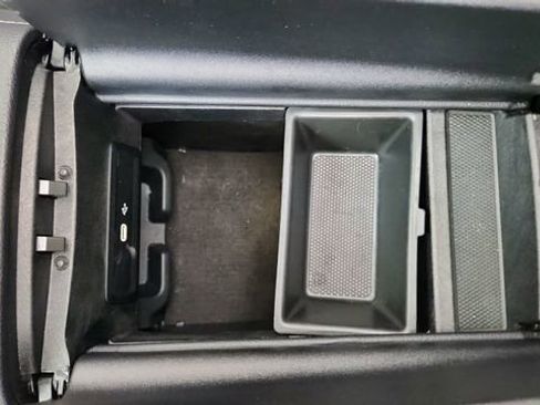Used 2025 Mercedes-Benz GLE 350 4MATIC image 53