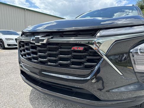 Used 2025 Chevrolet Trax RS w/ Driver Confidence Package FWD image 51