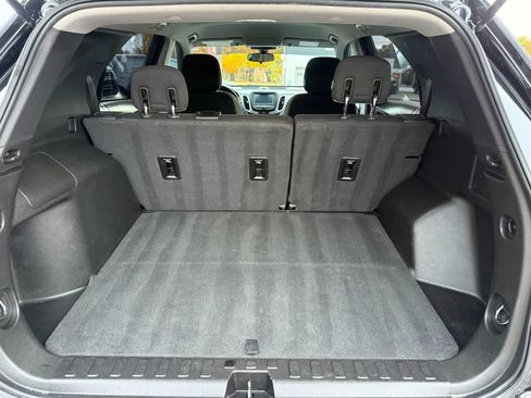 Used 2018 Chevrolet Equinox LT FWD image 13