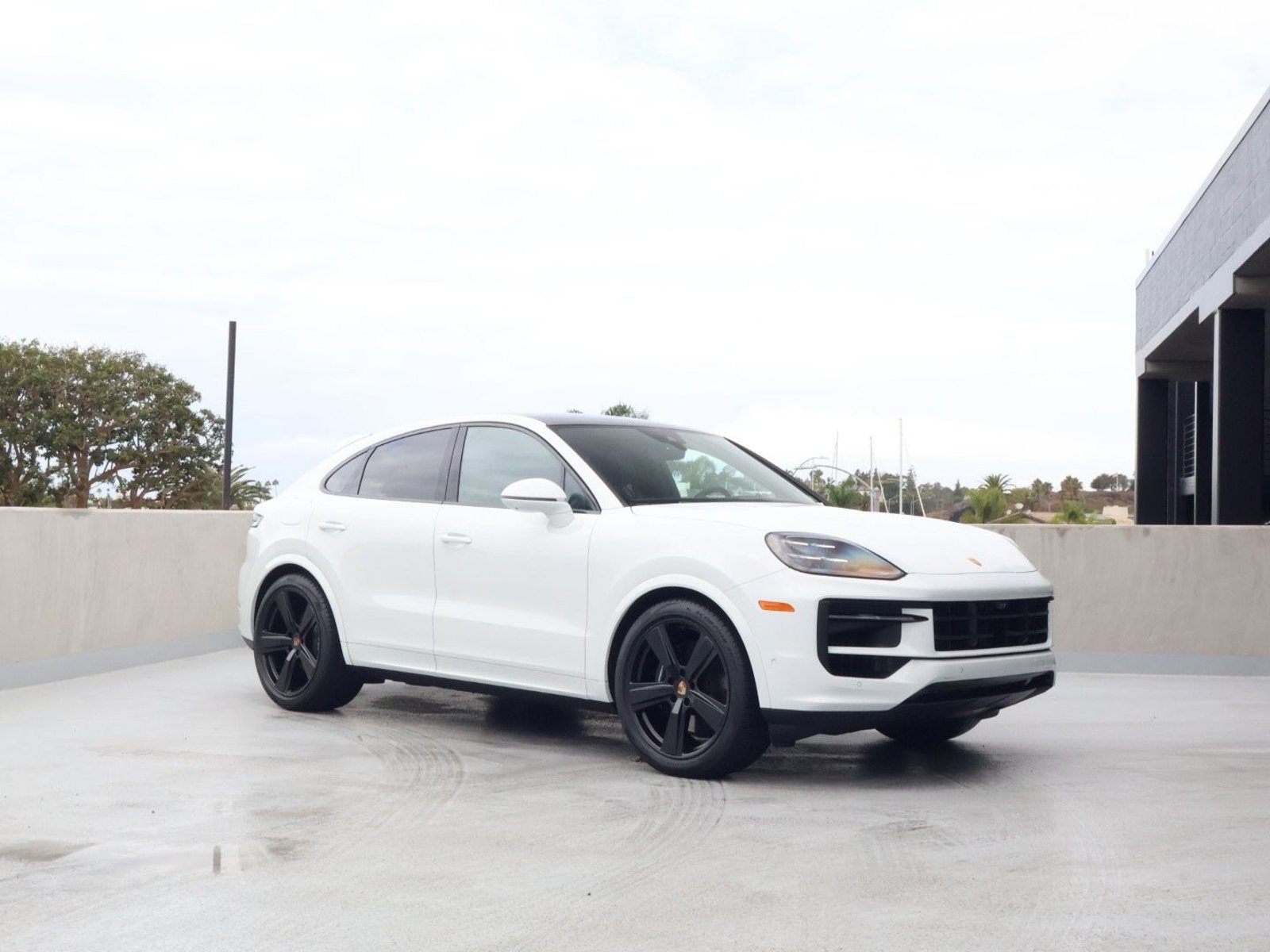 Certified 2026 Porsche Cayenne Coupe AWD/4WD image 7