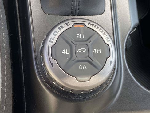 Used 2023 Ford Bronco Black Diamond w/ Sasquatch Package AWD/4WD image 26