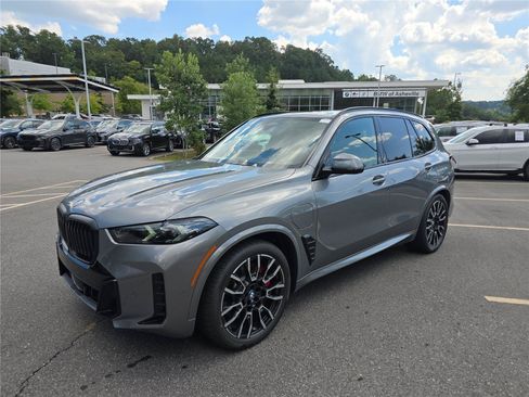 New 2026 BMW X5 xDrive50e w/ M Sport Package AWD/4WD image 7