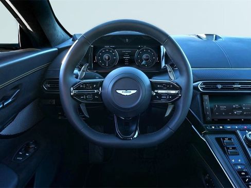 Used 2025 Aston Martin DBX 707 image 51