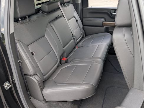 Used 2022 Chevrolet Silverado 3500 LT w/ Convenience Package AWD/4WD image 19