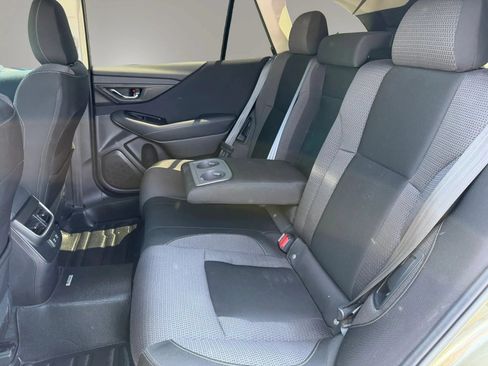 Used 2022 Subaru Outback Premium AWD/4WD image 34