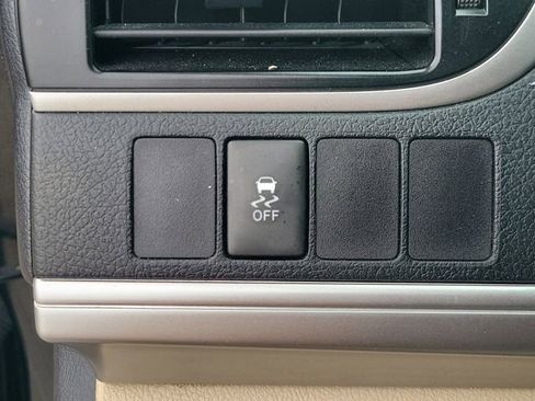 Used 2014 Toyota Camry FWD image 23