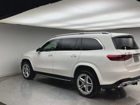 Used 2023 Mercedes-Benz GLS 450 4MATIC image 4